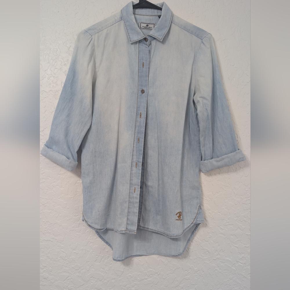 Beverly Hills Polo Club Women’s Light Wash Denim Shirt Button Up Long Sleeve S